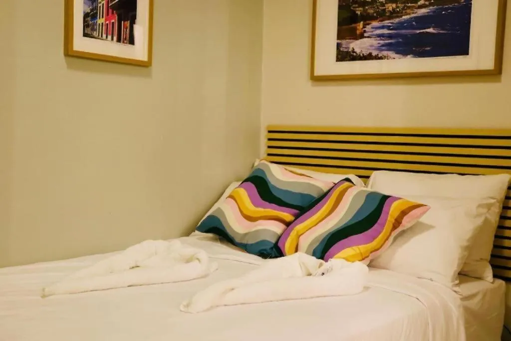 Room 12 Sunlit Balcony Stay Near Calle Cerra San Juan