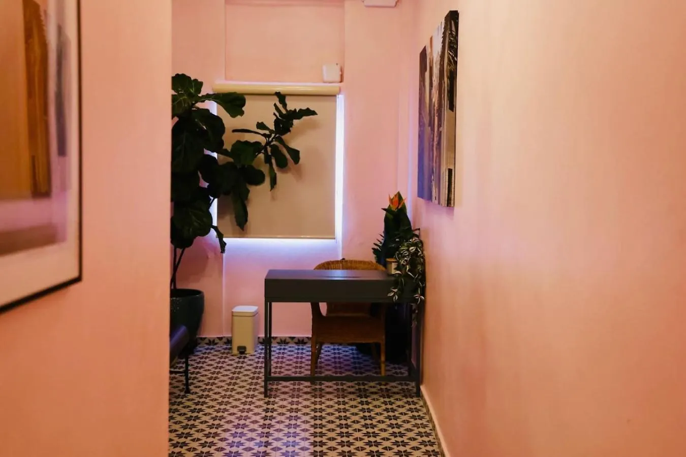 Room 12 Sunlit Balcony Stay Near Calle Cerra San Juan Hotel