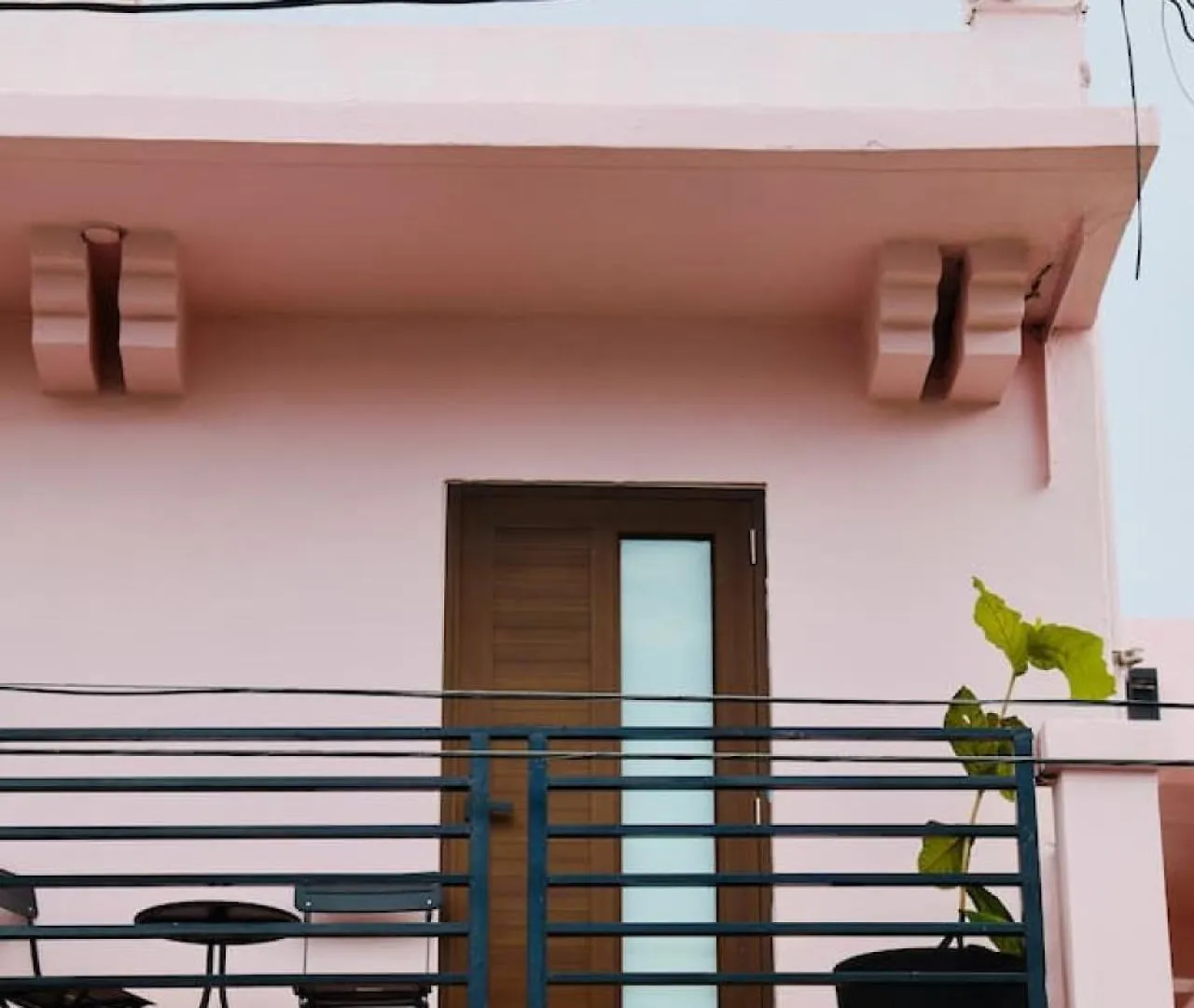 Hotel Room 12 Sunlit Balcony Stay Near Calle Cerra San Juan