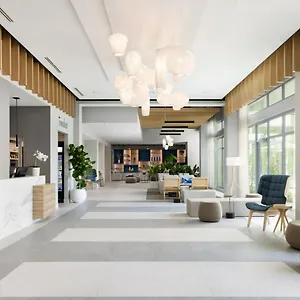 3* Hotel By Marriott Isla